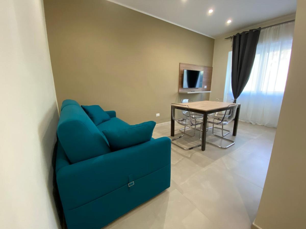 Levante Apartment And Room Bari Esterno foto