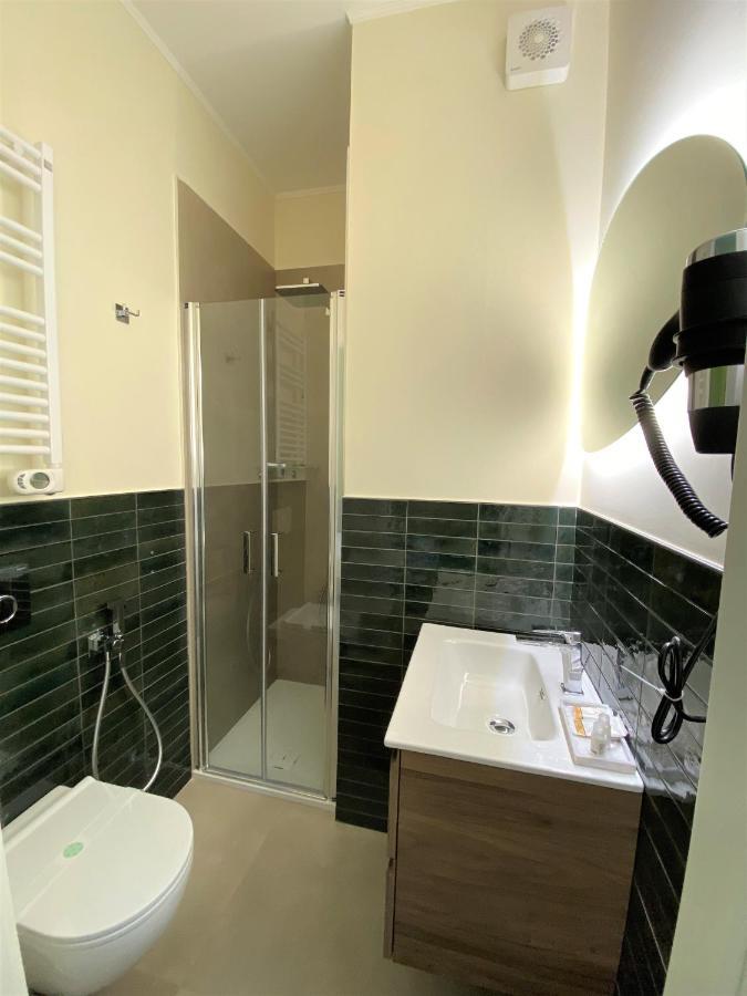 Levante Apartment And Room Bari Esterno foto