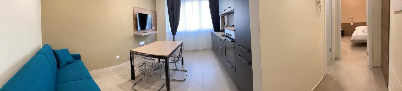 Levante Apartment And Room Bari Esterno foto