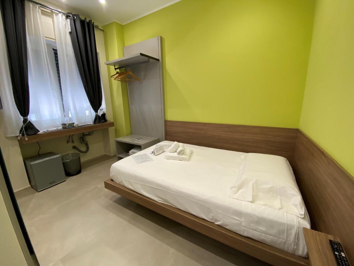 Levante Apartment And Room Bari Esterno foto